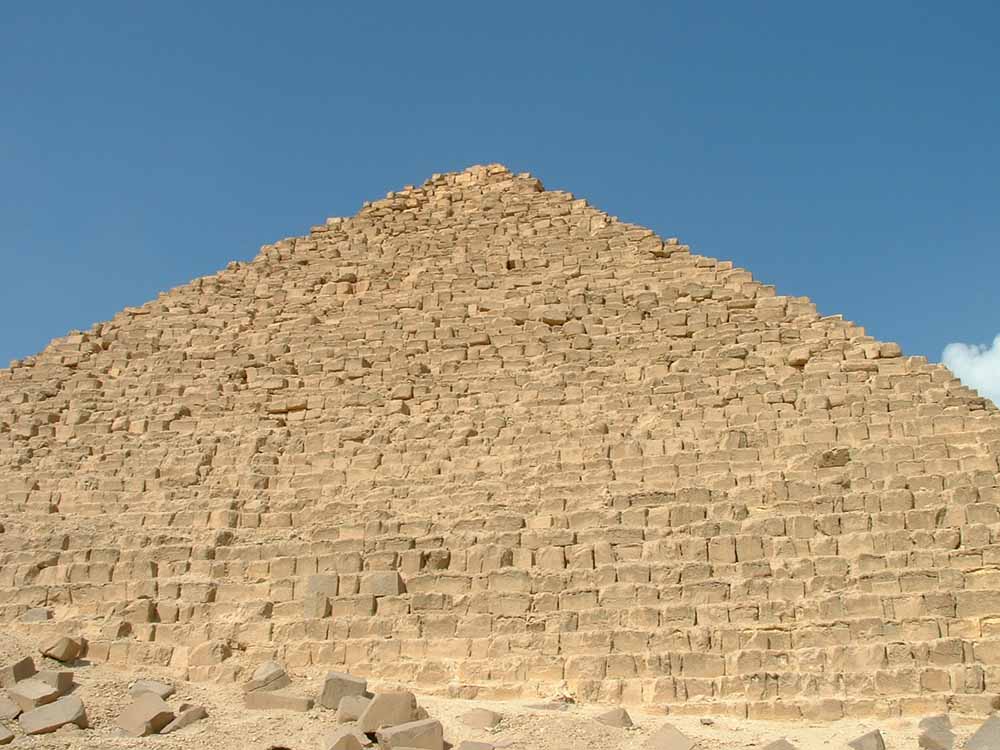 072 - Pyramid of a Queen (Menkaure) - Giza