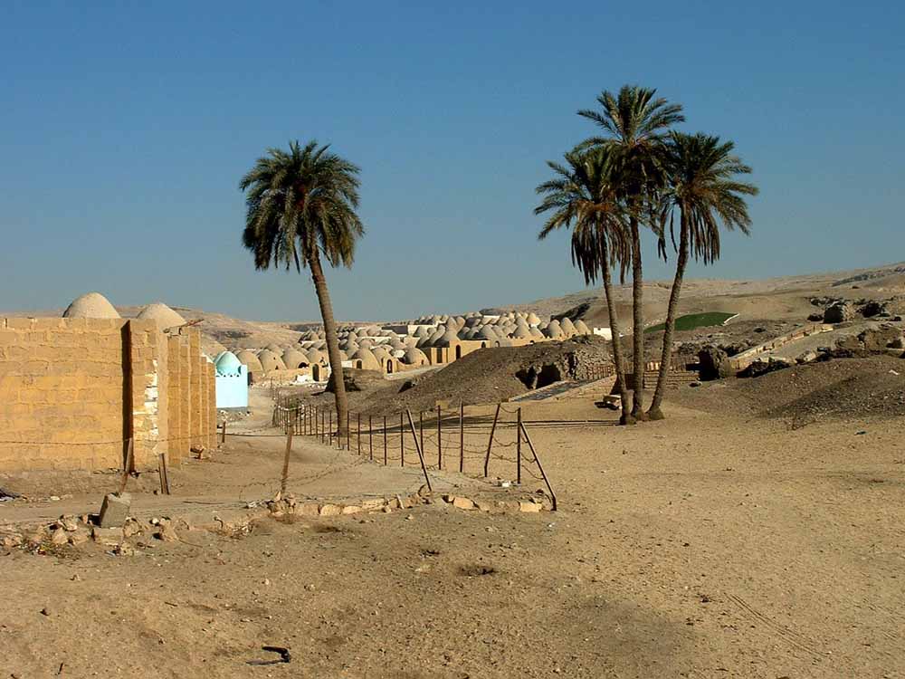 155 - Modern Cemetery - Kom El-Ahmar