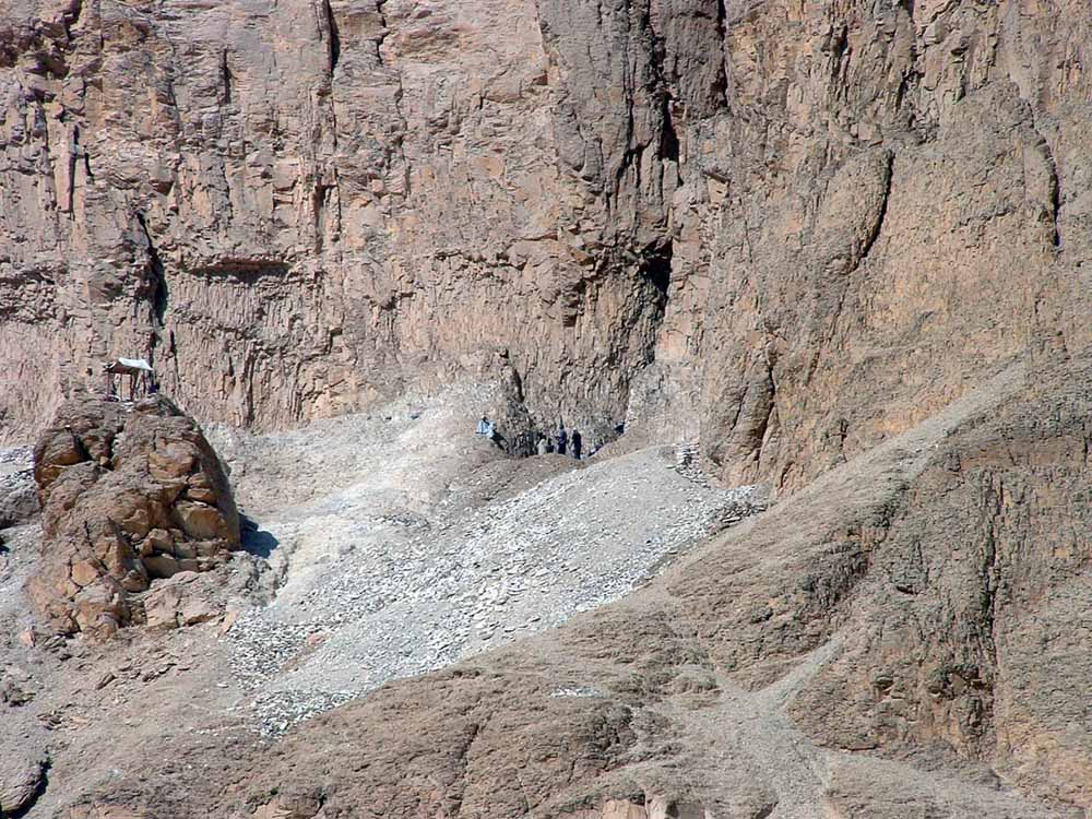 353 - Above Hatshepsuts Temple at Deir el-Bahri - Luxor