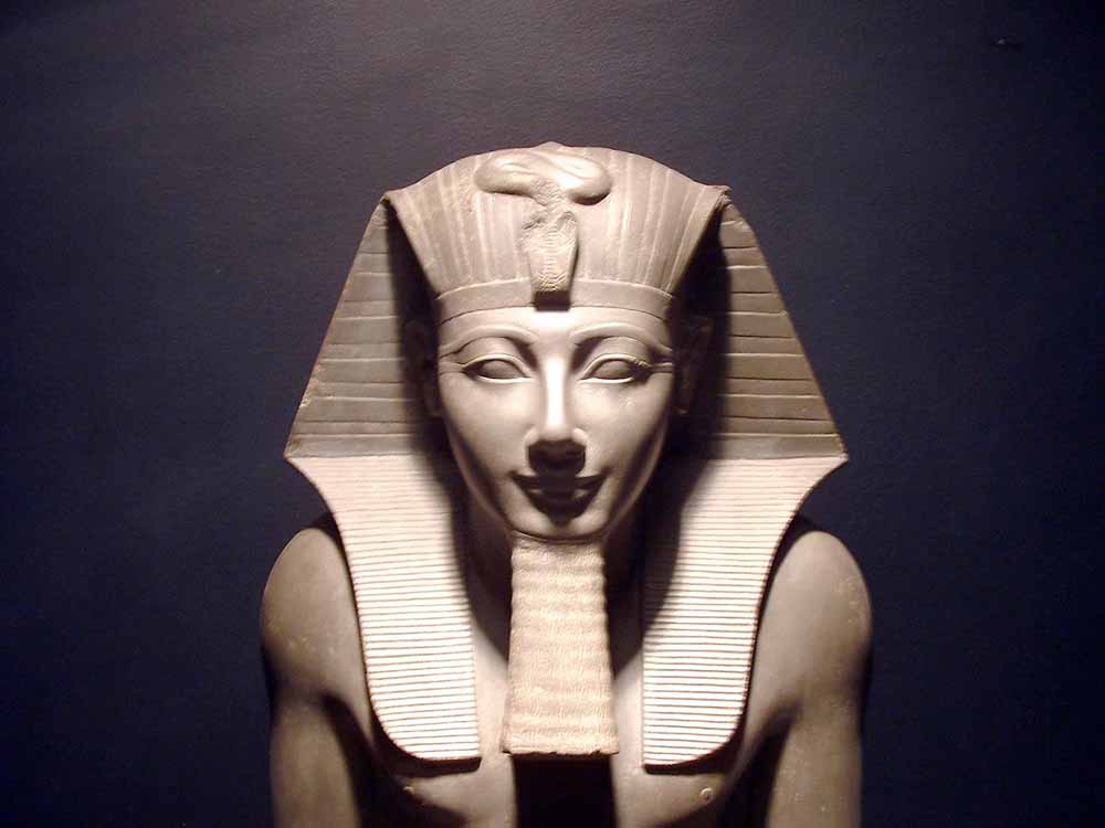 616 - Statue of Thutmosis III - Luxor Museum