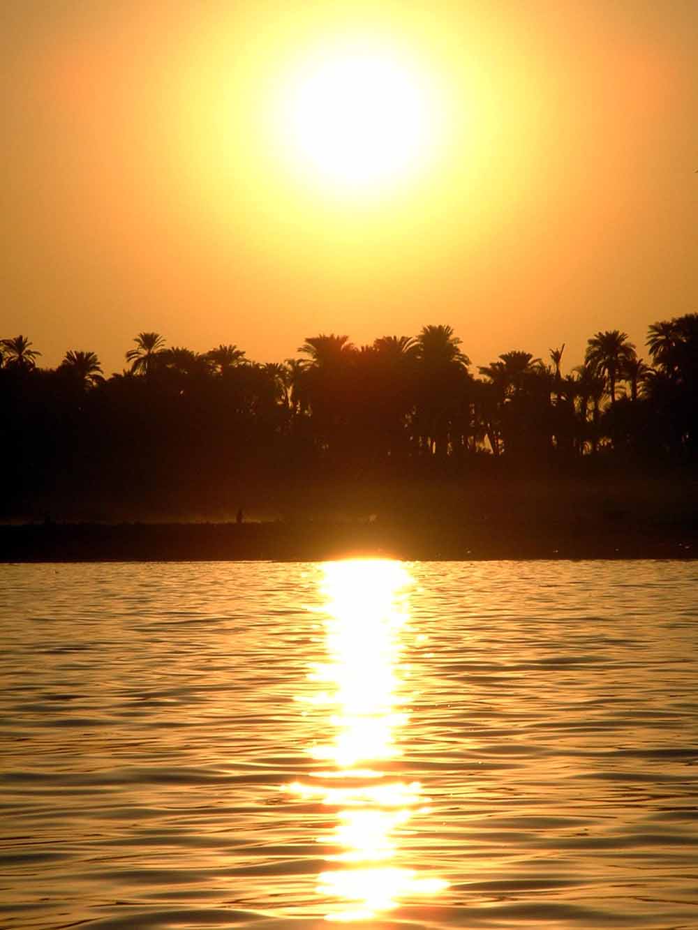 644 - Sunset on the Nile - Luxor