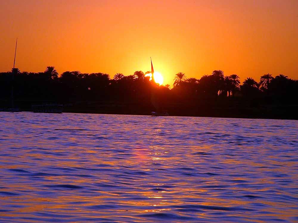 646 - Sunset on the Nile - Luxor