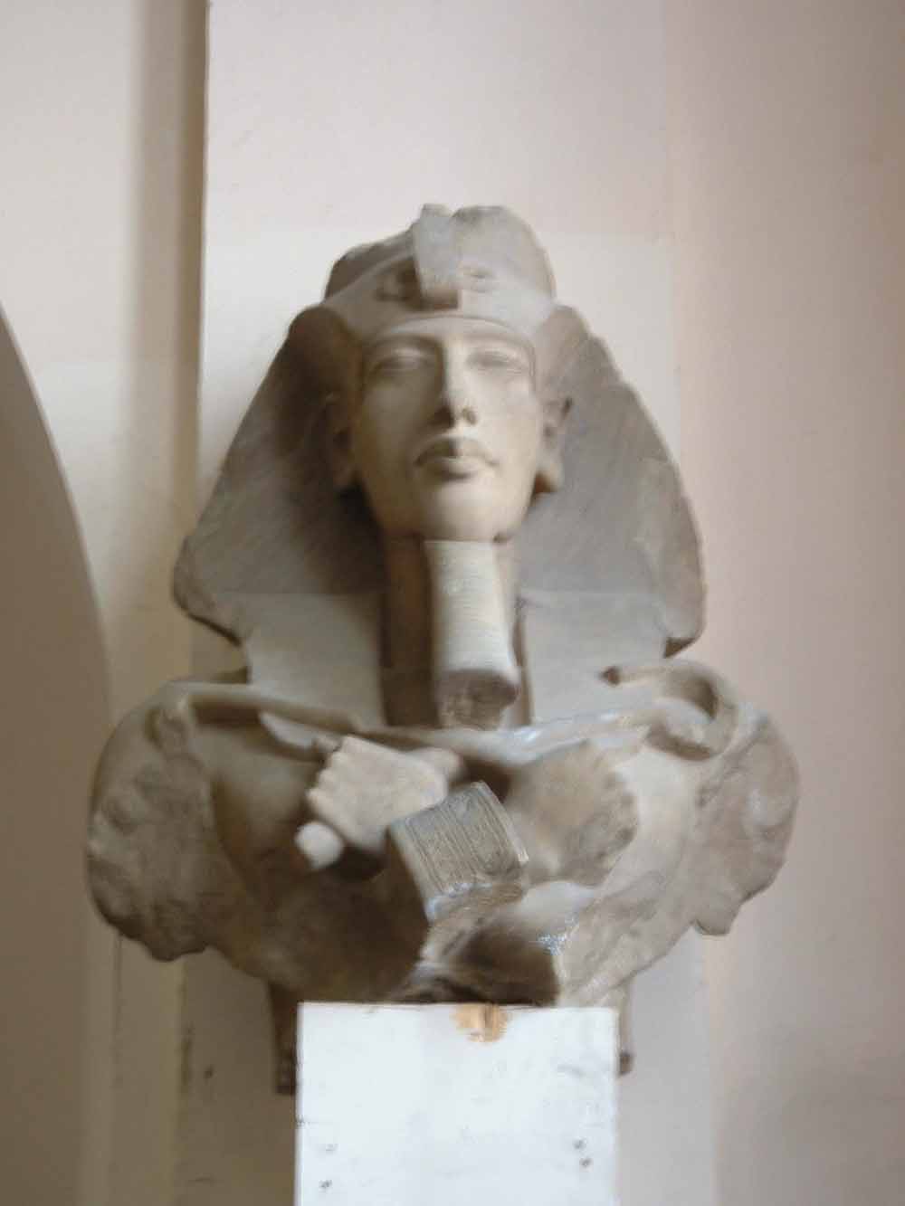 726 - Akhenaten - Egyptian Museum