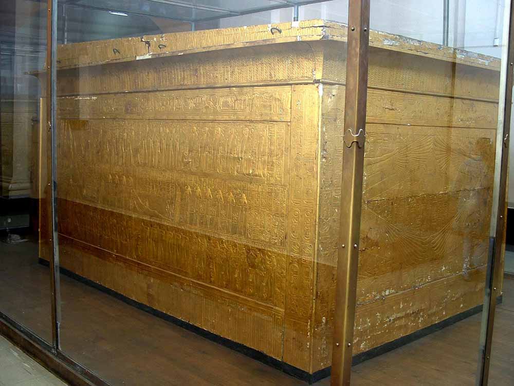 746 - Gilded Shrine of Tutankhamun - Egyptian Museum