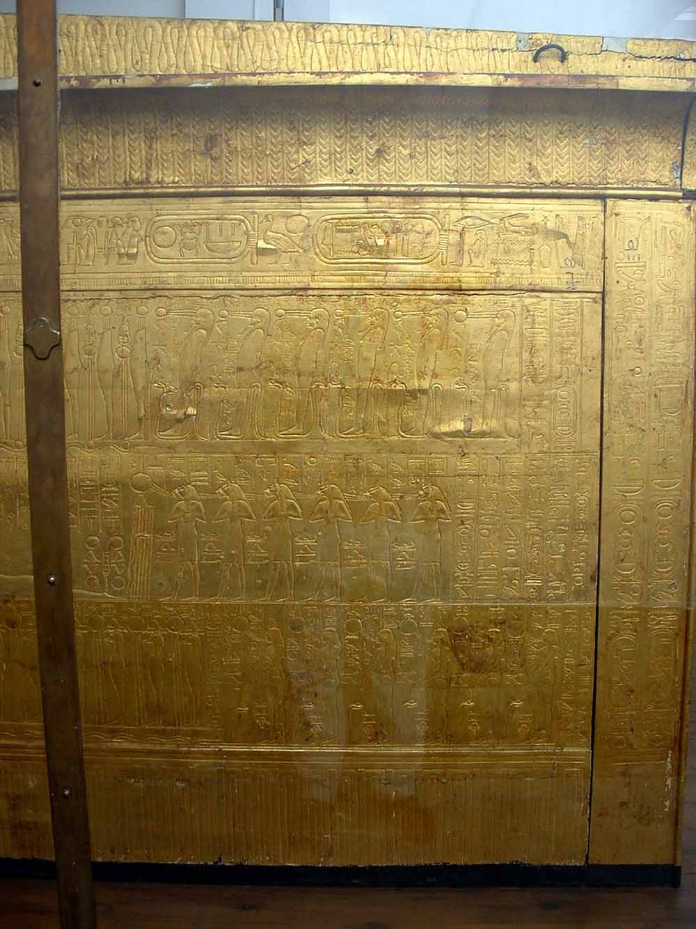 747 - Gilded Shrine of Tutankhamun - Egyptian Museum